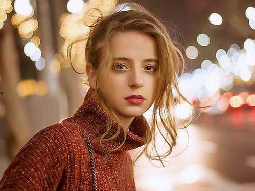 外国吃瓜事件美女,外国视角下的文化碰撞与娱乐效应