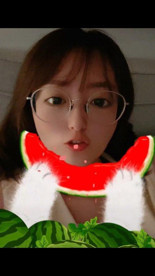 吃瓜女孩的资料,网络红人的崛起与影响力