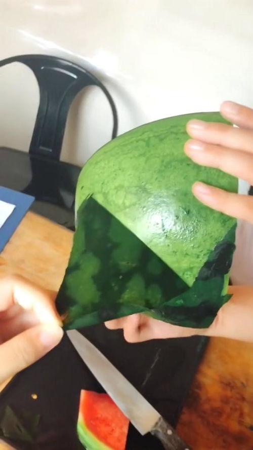 吃瓜互撕,娱乐圈的“瓜田大战”