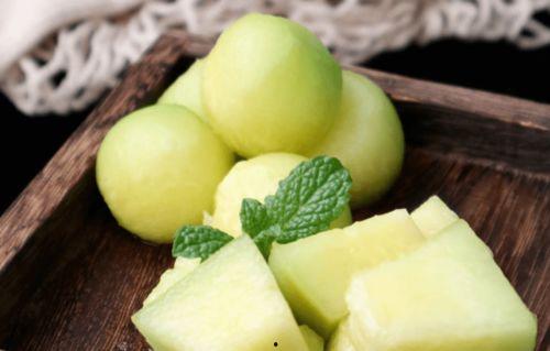 儿童吃网纹瓜,儿童夏日解暑新宠，健康美味两不误