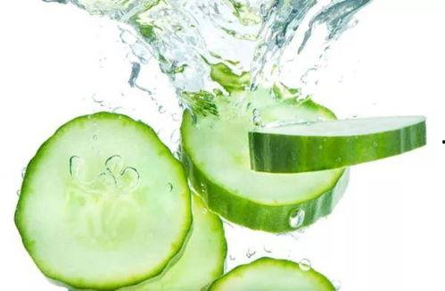 吃瓜掉进水里,一场意外的“清凉”体验