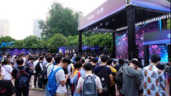 三乡吃瓜群众,揭秘乡村生活百态