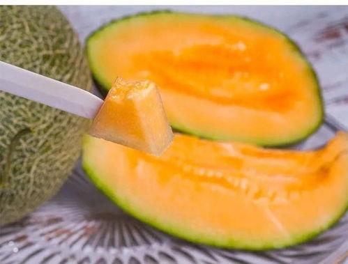 吃新疆哈密瓜
