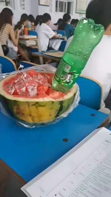 小稀吃瓜,揭秘娱乐圈那些不为人知的幕后故事